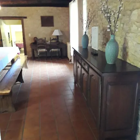 Perigourdine Avec Piscine Дом отдыха Le Temple-Laguyon