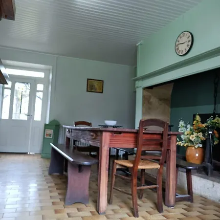 Дом отдыха Perigourdine Avec Piscine Le Temple-Laguyon